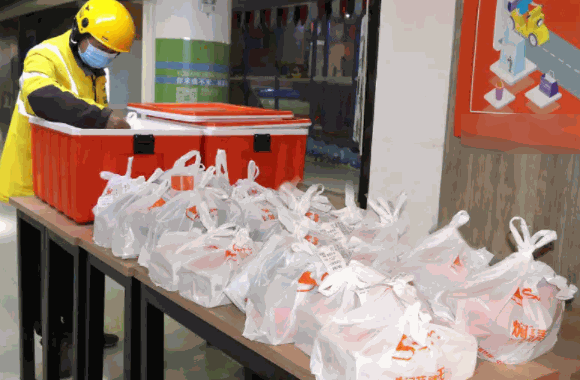 外卖快餐店经营全攻略 从选址到复购的运营实战指南